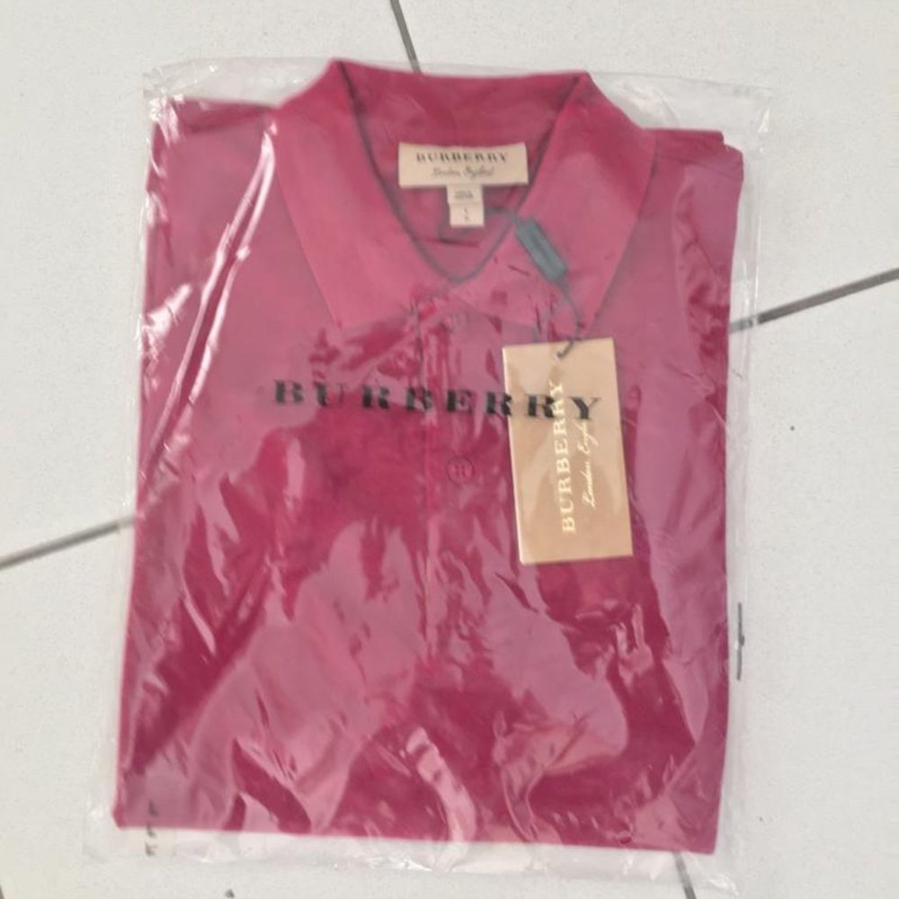Burberry London England Casual Daily T-Shirt